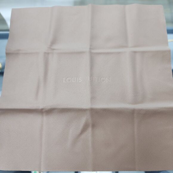 RARE! Louis Vuitton LV Limited Horizon Light Up Bluetooth Speaker & accessories - Picture 4 of 12